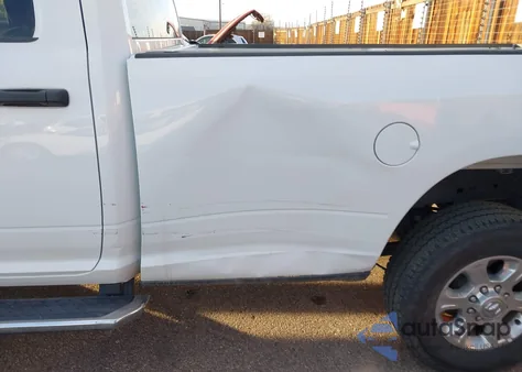 2024 Ram 2500 Big Horn 4X4 8' Box from USA, damaged, VIN 3C6UR5JL5RG337549